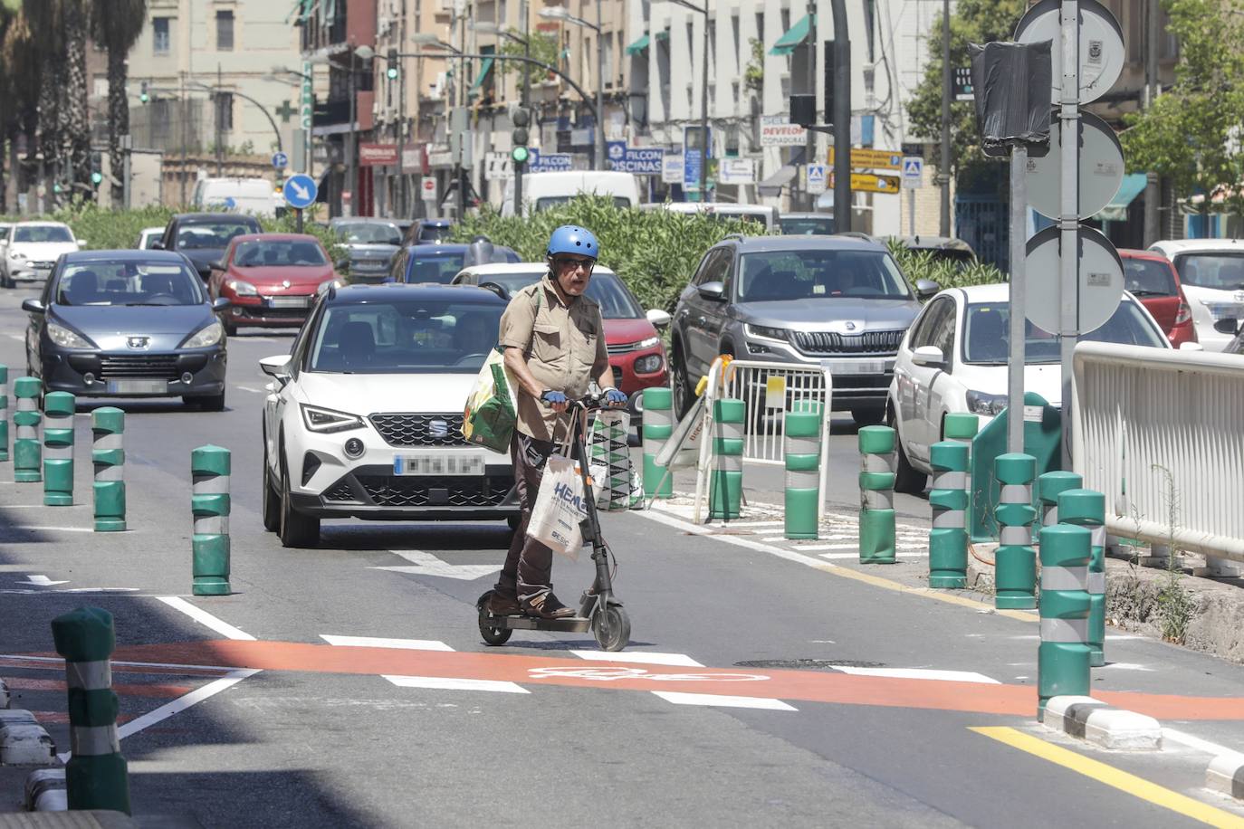 Otra improvisación en la avenida Pérez Galdós de Valencia