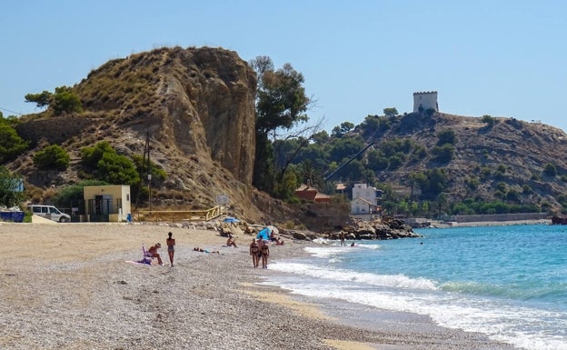 Las obras de reconstrucción de la playa Paradís de la Vila llegan a su fin