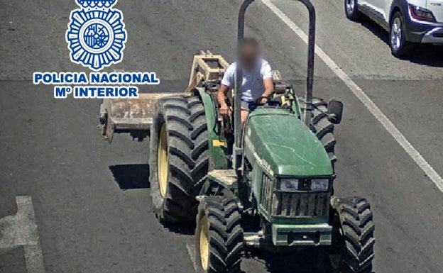 Detenido por robar un tractor a la puerta de un bar en Alcoi