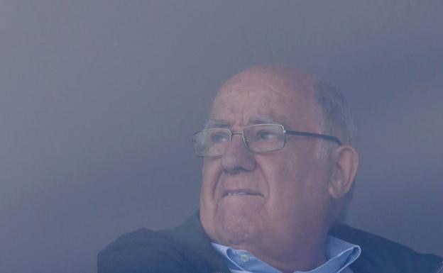 Sanidad y Amancio Ortega, dos pagos para el mismo acelerador del provincial de Castellón