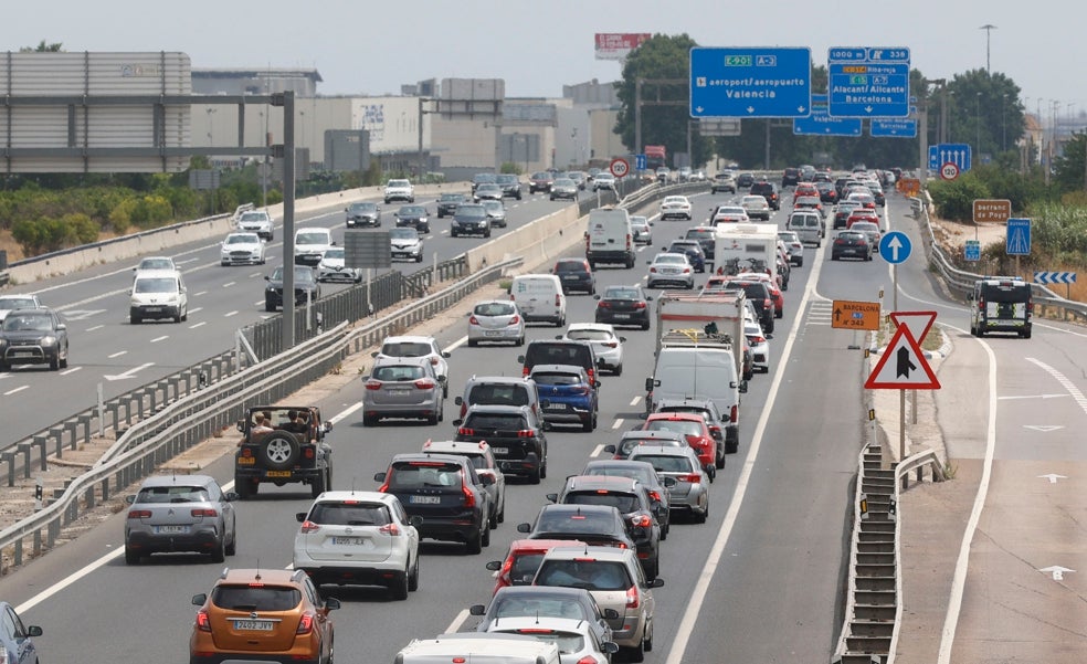 El calor mata al volante: conducir a 35 grados, como beberse cuatro cervezas