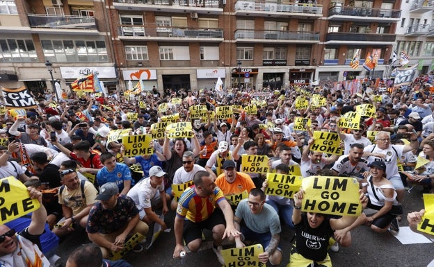 16.000 abonados del Valencia se dejan el pase desde 2015
