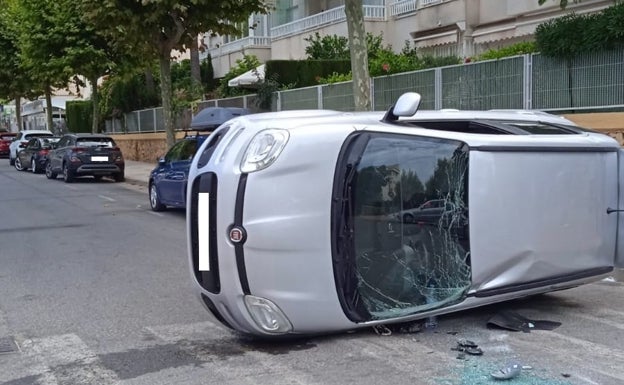 Llamativo accidente en el concurrido Bulevar de los Músicos de l'Albir