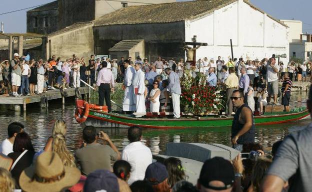 La romería en honor al Cristo vuelve a la Albufera