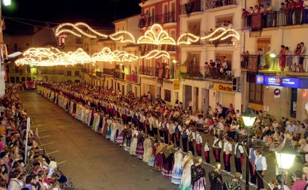 La Dansà de La Font de la Figuera, declarada Bien de Relevancia Local