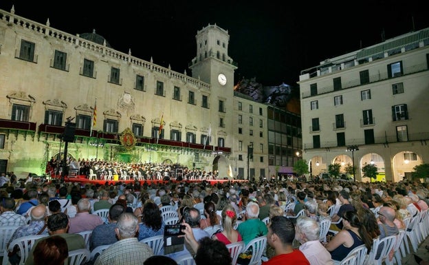 Himnos, ópera y zarzuela en la Alborada a la Virgen del Remedio