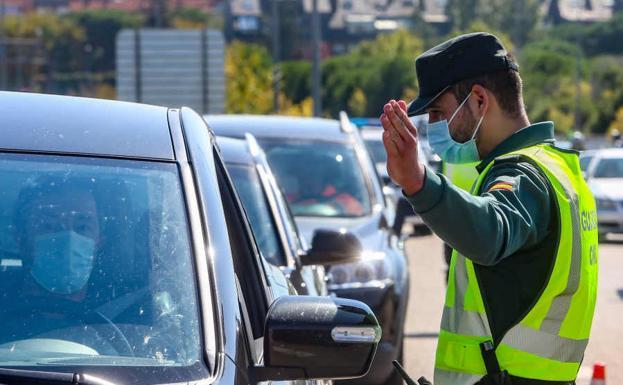 Por qué la DGT se plantea eliminar la luz ámbar de los semáforos