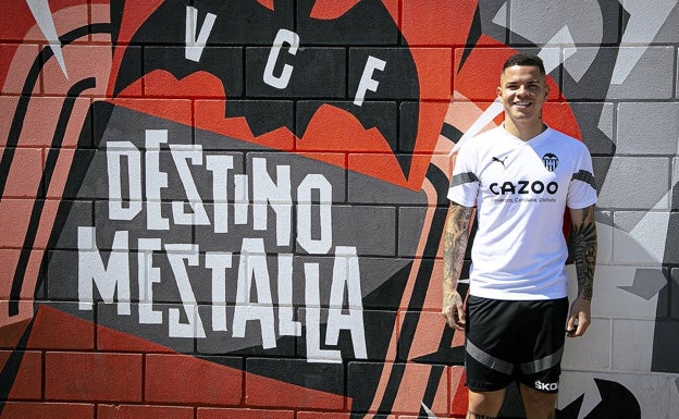 El Valencia Mestalla se refuerza con el brasileño Rodrigo Rodrigues