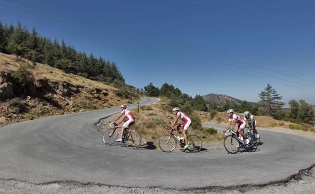 Las 9 etapas de montaña de la Vuelta a España 2022: habrá tramos al 24%