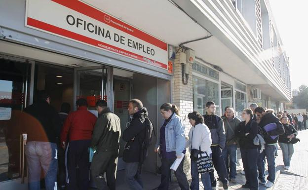 El SEPE ofrece 23.000 empleos indefinidos, algunos de ellos sin necesidad de experiencia y con altos salarios