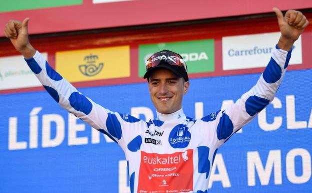 El valenciano Joan Bou, líder provisional de la montaña en La Vuelta 2022