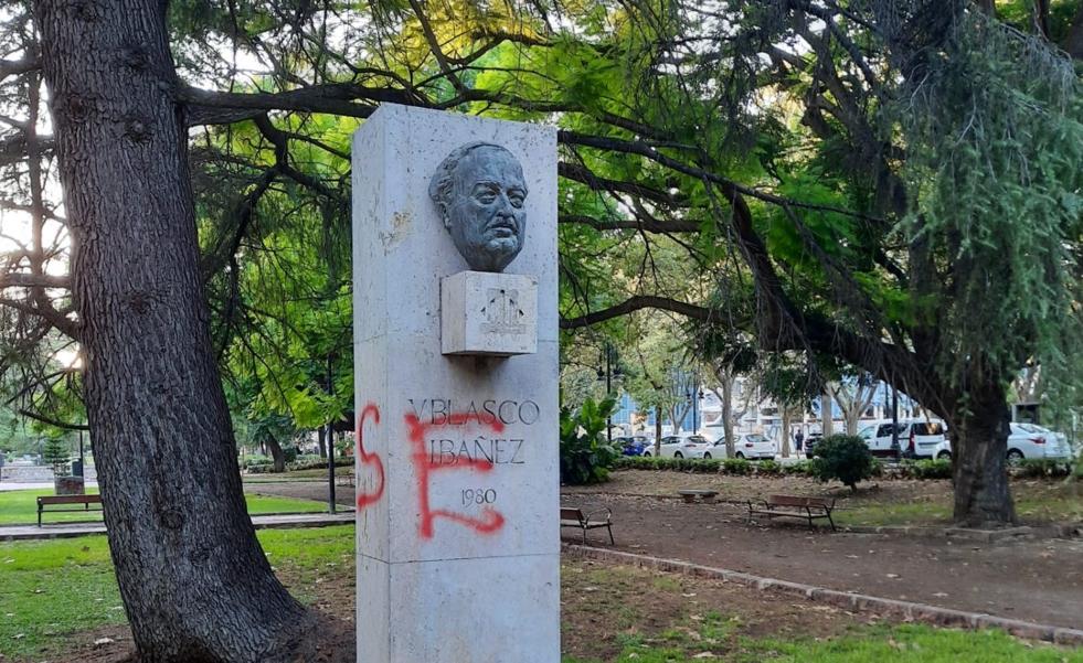 Las pintadas toman Blasco Ibáñez