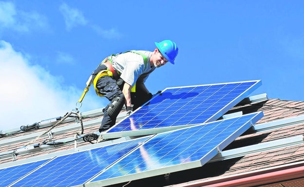 Las placas solares se disparan en la Comunitat tras el estallido de la guerra en Ucrania