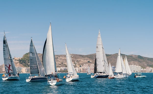 Un barco de Gandia vence en la regata más antigua de la Comunitat celebrada en Cullera