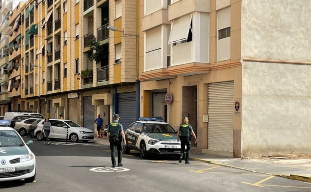 Detenidos dos menores en Alfafar por asestar diez cuchilladas a otro para robarle la riñonera