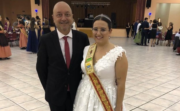 Presentación de la reina de las fiestas del barrio Sant Xotxim de Nules