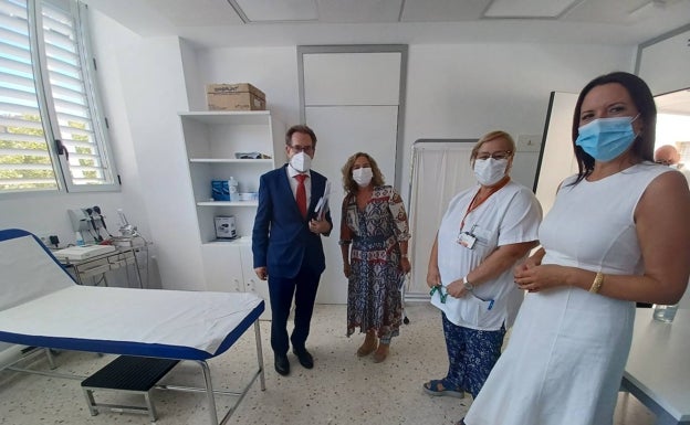 El centro de salud de Moncada aumenta en 10 las consultas y suma especialistas tras la reforma