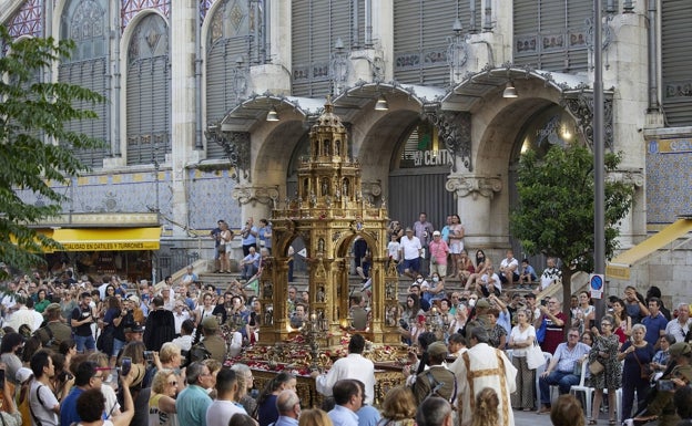 Las contradicciones en Compromís: tras los bous al carrer, las procesiones