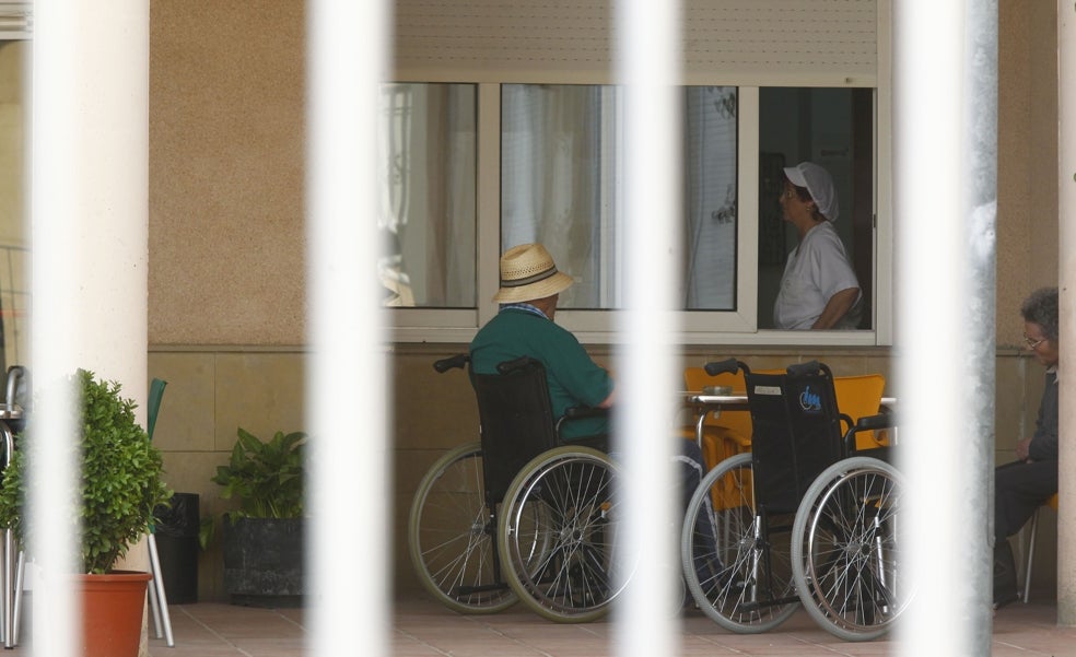 La Fiscalía reclama más plazas, personal y control en las residencias