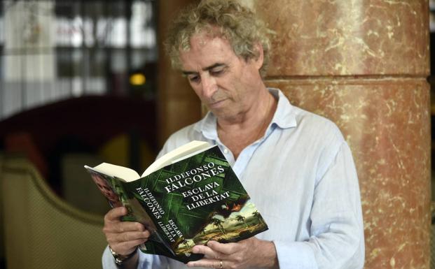 De qué va 'Esclava de la libertad': argumento de la nueva novela de Ildefonso Falcones