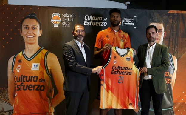 Kyle Alexander: «Es una gran responsabilidad jugar Euroliga»