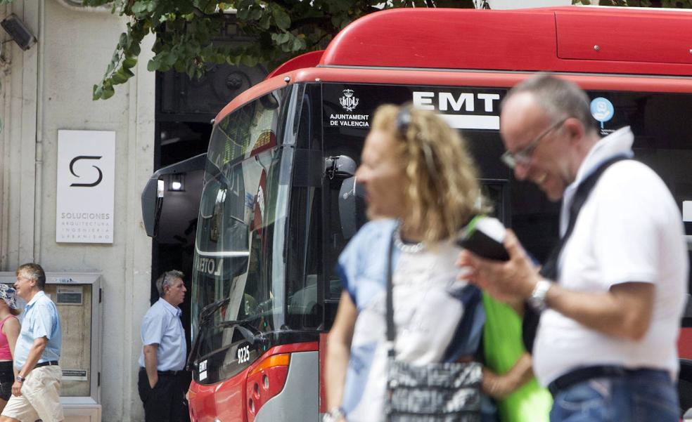 La EMT desarrolla una aplicación para pagar en varios medios de transporte