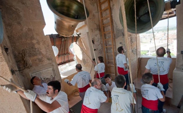 Los Campaners d'Albaida echan el resto para la candidatura del toque manual ante la Unesco