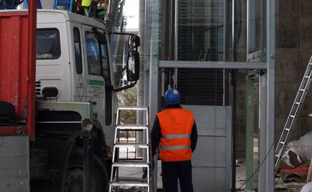 Consejos para evitar un accidente en el ascensor