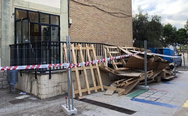 1.100 alumnos de un instituto de Gandia en obras entre cambios de ventanas y cuadros eléctricos