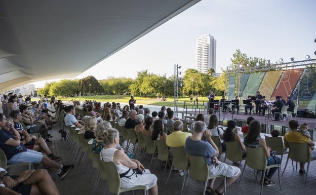 El cuarteto de clarinetes de la Societat Unió Musical de Catarroja actúa este sábado en el Museu de les Ciències