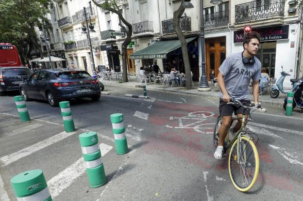 Las cuatro zonas de riesgo en carriles bici de Valencia