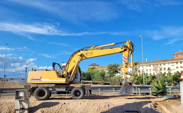 Inician las obras de la nueva pasarela ciclopeatonal que cruzará la V-21 en Port Saplaya