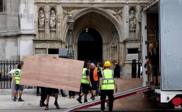 Los británicos retornan a la normalidad tras doce días de luto por Isabel II