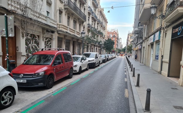 Ruzafa amanece con las primeras plazas de aparcamiento sólo para residentes