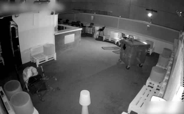 La Guardia Civil detiene a un hombre que robó la caja fuerte de una discoteca de Sedaví