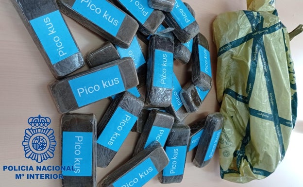 Arrestado en Gandia con 2.200 gramos de hachís en su coche