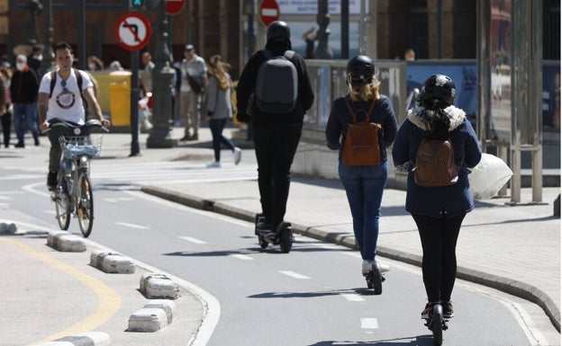 Los ocho carriles bici bacheados que reparará el Ayuntamiento en Valencia