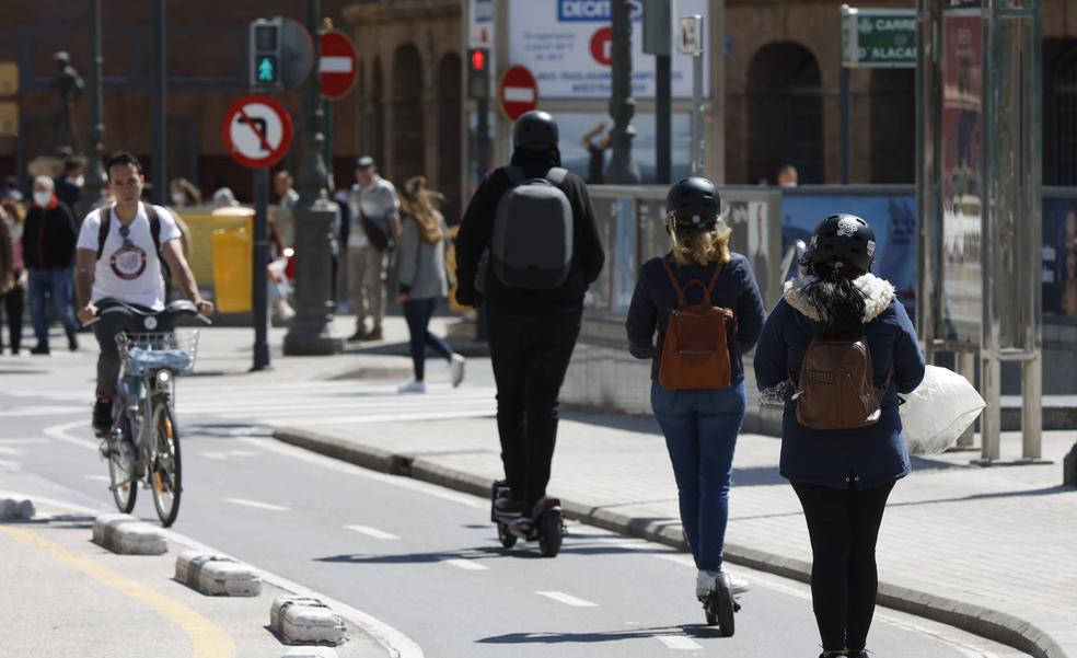 Los ocho carriles bici bacheados que reparará el Ayuntamiento en Valencia