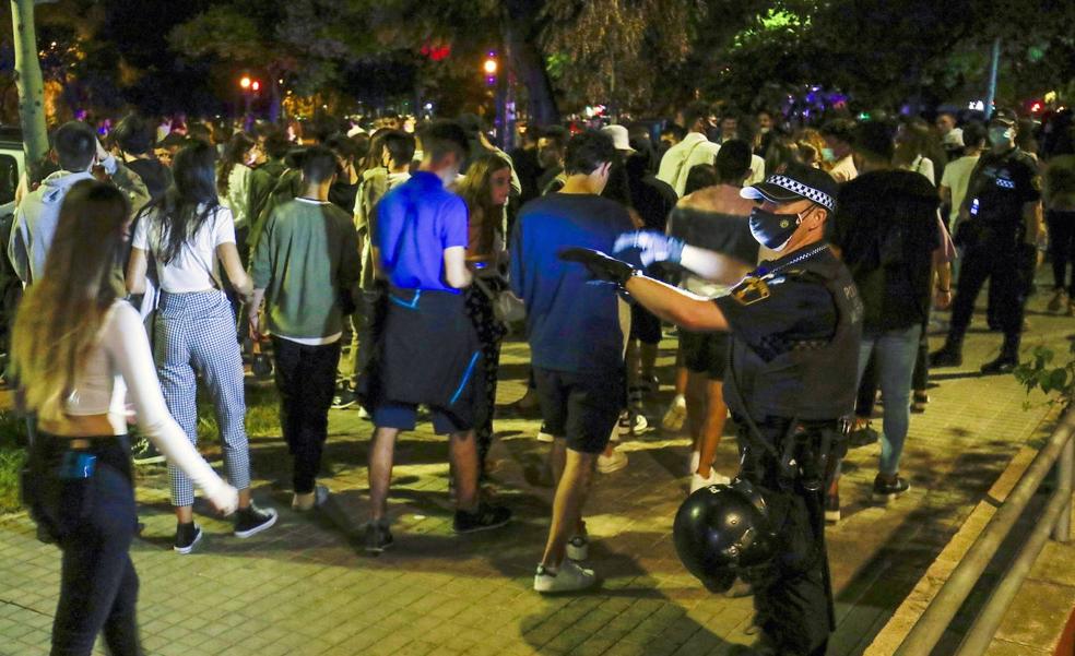Las multas al botellón llegarán este año a Valencia con hasta 750 euros
