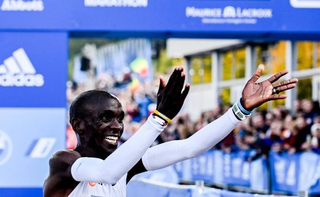 La gesta de Kipchoge no hace desistir a Valencia de buscar el récord mundial
