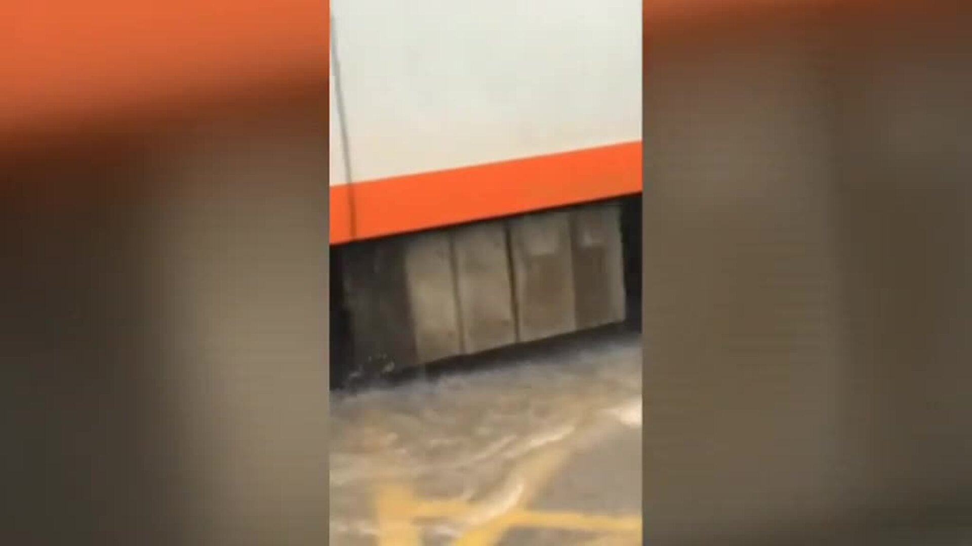 Las intensas precipitaciones causan cientos de incidencias en Alicante y Murcia