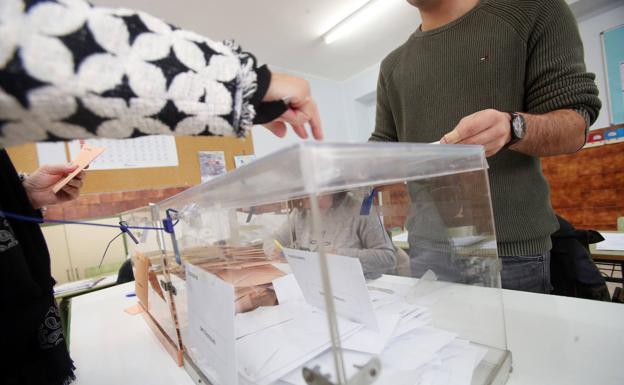 El Congreso rechaza de nuevo la propuesta de rebajar la edad del voto a los 16 años