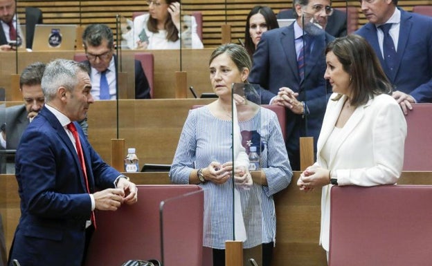 El tripartito evita detallar la reforma de Puig en las propuestas conjuntas de Les Corts