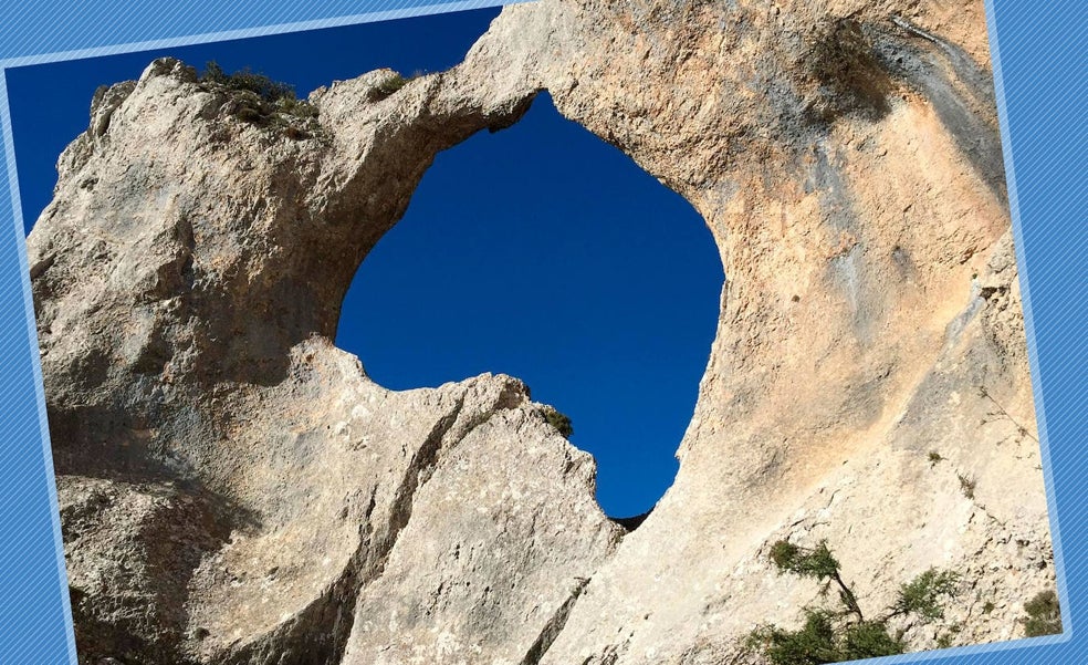 La Serrella: Una mirada a África antes del ascenso al Pla de la Casa