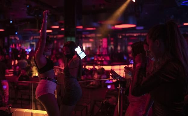 La alerta de una experta policial a padres y jóvenes: «Hay un reggaeton muy sexualizado y machista»