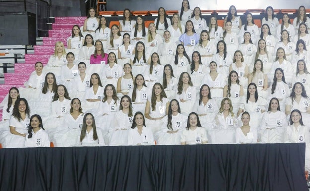 Junta deja sin entrada para la Fonteta a una docena de falleras mayores de Valencia