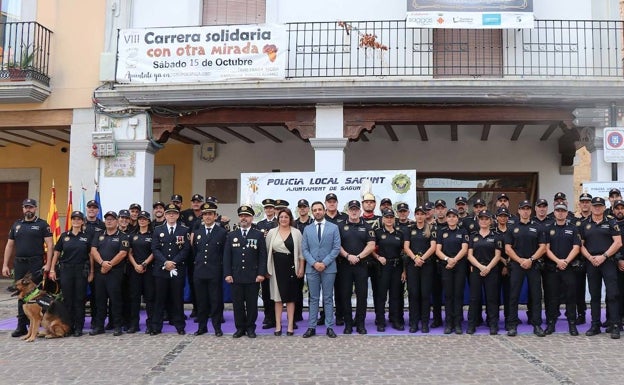 Sagunto ensalza la labor de su policía local en el día de San Miguel