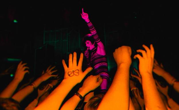 «Hay que aprender de Bowie y convertir cada día en una aventura»