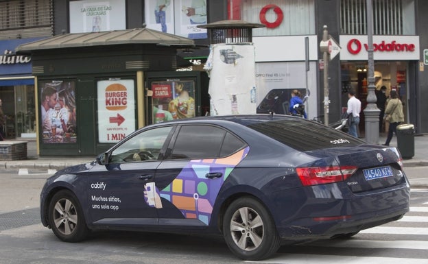 Cabify y los VTC seguirán operando en Valencia a la espera de la decisión de la Generalitat