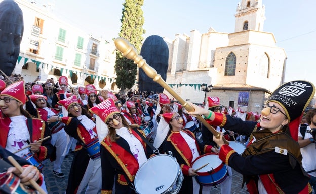 El Tio de la Porra abre cuatro días de feria en Gandia